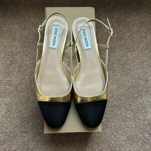 Steve Madden Black and Gold women’s shoes
